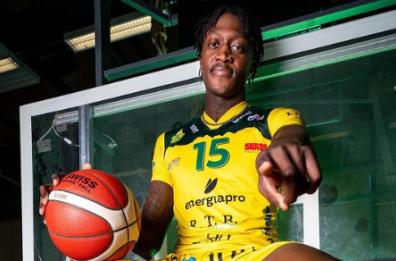 Brindisi, scelto il sesto uomo: &egrave; l&rsquo;americano Dixson