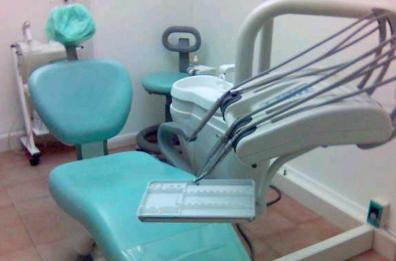 Bari: dentisti con doppia contabilità, evasione fiscale in un solo click

