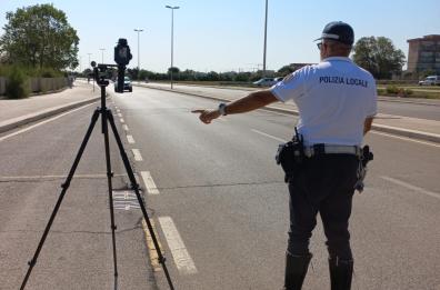 Raffica di multe con il telelaser a Bari: 58 sanzioni in 24 ore 