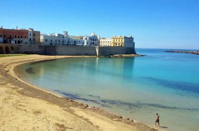 Spiagge, in Puglia occupazione abusiva per 20mila metri quadrati
