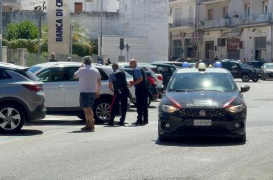 Tentano di entrare nella Bcc di Ostuni, fermato un uomo