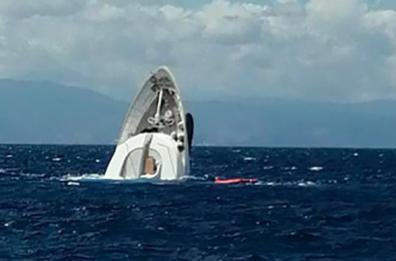 Yacht partito dalla Puglia affonda nel golfo di Squillace: salvo l'equipaggio