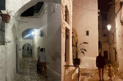 Brindisi, Luca Argentero in vacanza a Savelletri con la famiglia