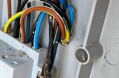 Allacci abusivi alla rete elettrica a Fragagnano e Palagiano per centinaia di migliaia di euro: denunce