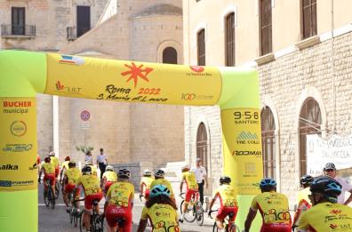 Lotta contro i tumori, arriva a Bari la carovana della Roma-S. Maria di Leuca
