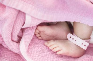 Anche dopo la separazione la bimba continuerà ad avere due mamme: la sentenza a Bari