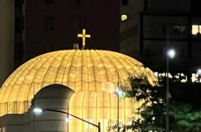 Il Santuario di San Nicola illumina la notte dell’11 settembre a New York