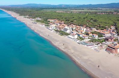 La terra che si tuffa nel mare tanto cara a Giosuè Carducci