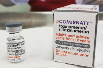 Covid, a Bari partita somministrazione vaccino bivalente efficace anche contro Omicron
