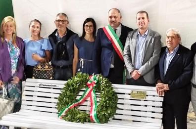 Vittime sul lavoro, a Sava la prima panchina bianca