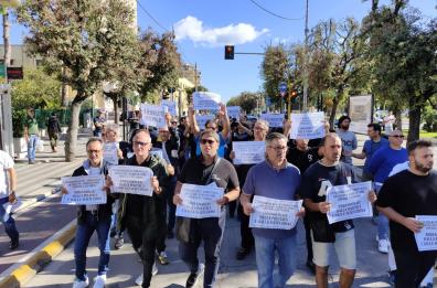 Andria, in corteo contro gli aumenti delle bollette