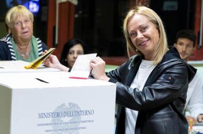 Elezioni 2022 in diretta: percentuale votanti, exit poll e risultati. Calo affluenza - 10 punti. Avanti il c.destra con maggioranza in entrambe le Camere. FdI primo partito, Pd sotto il 20%, segue il M5s, crolla la Lega. Ma in Puglia Conte regge