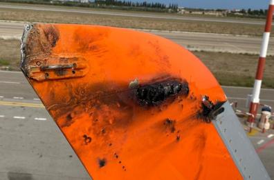 Fulmine colpisce aereo diretto a Napoli: atterraggio d'emergenza a Bari