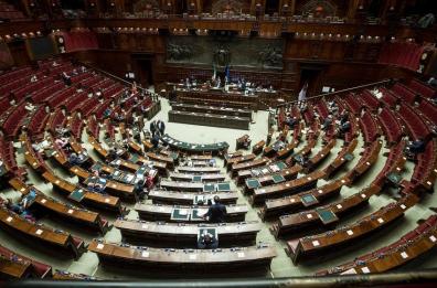 Il Generale Astensione e quel voto senza Sud nell’Italia eterna bambina