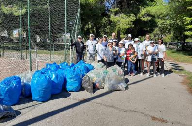 Foggia, una domenica nel parco per liberare il verde soffocato dai rifiuti