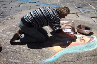 Madonnaro «ucciso» a Lecce per una rapina da pochi euro: senegalese a giudizio