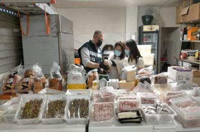 Vendita on line di alimenti, i Nas sanzionano un'azienda di Rutigliano
