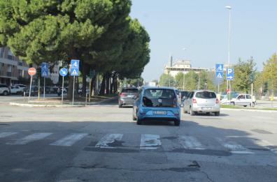 A Bari via Caldarola è un colabrodo: i residenti sul piede di guerra