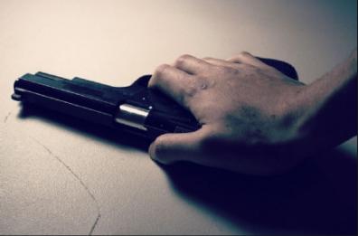 Strage in Puglia: il fenomeno suicidi con la divisa