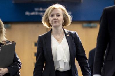 Gran Bretagna, Liz Truss annuncia le dimissioni: premier per soli 45 giorni