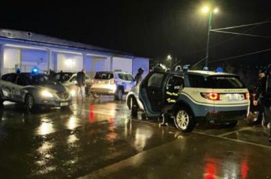 I tre baresi restano in carcere: «Non hanno esitato a sparare ai poliziotti» 