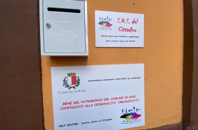 Bari, nasce un «Help center» nel locale confiscato alla criminalità
