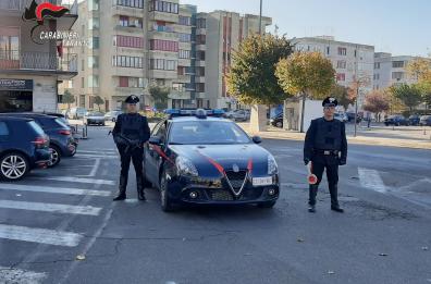 Maltratta e lancia un telefono in testa alla moglie, ferendola: arrestato 73enne a S.Giorgio Jonico