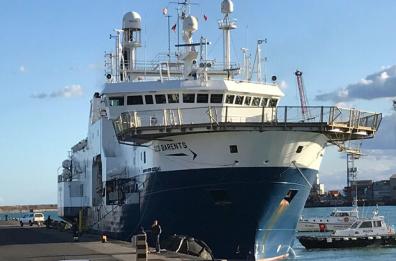 Migranti, partite le ispezioni sulle navi Ong. La Geo Barents è a Catania. Humanity non lascia il porto
