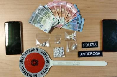 Potenza, sorpreso a spacciare: pusher nigeriano tenta la fuga ma viene arrestato