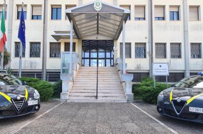 Ostuni, GdF scopre B&B di lusso con trulli e piscina completamente sconosciuto al Fisco