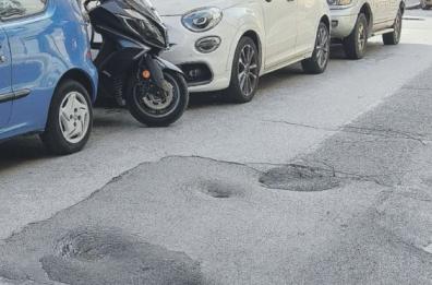 Bari, a San Pasquale strade colabrodo