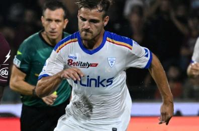 Calcio Lecce, infortunio Pongracic: dovrà operarsi