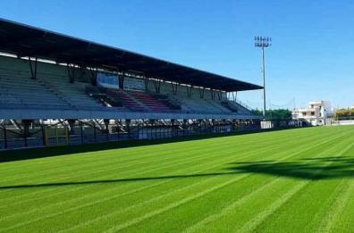 Tifo violento: scontri in campo dopo la partita Nardò - Nocerina, feriti 12 agenti