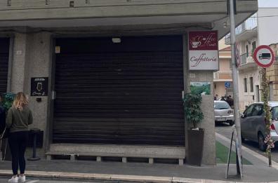 Bitritto, giovane morto in strada soffocato per 16 minuti, ai domiciliari il barista