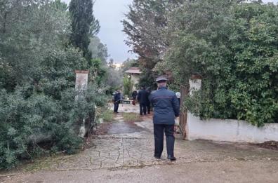 Ceglie, donna trovata morta in un congelatore: celebrati i funerali dopo 2 mesi