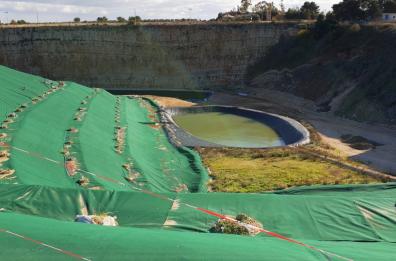 Trani, discarica Puro Vecchio, senza l'Aia la copertura resta sospesa