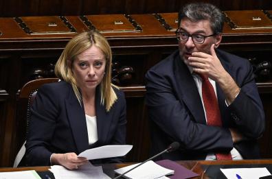 Manovra e reddito, il governo fa la guerra ai poveri invece di farla alla povertà