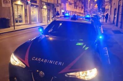 Andria, una bomba esplode davanti al negozio: paura in via Giovanni Bovio