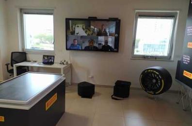 Pirelli a Bari con un nuovo Digital Solutions Center. Tronchetti: «Giovani contribuiranno a trasformazione»