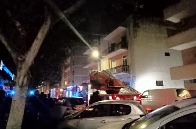 Uno scoppio e poi l'incendio: a Lecce in fiamme un appartamento del centro - IL VIDEO - 