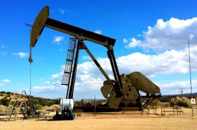 Petrolio verso il picco, ma poi inizierà il suo lento declino