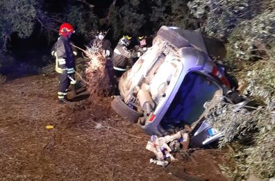 Incidenti, a Cerignola oggi è lutto cittadino per i funerali dei due 18enni