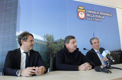 Amati, Mennea e Clemente: «Accontentiamo Emiliano, noi di Azione passiamo all'opposizione»