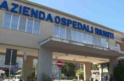 Foggia, l’auto finisce in una scarpata: conducente in ospedale