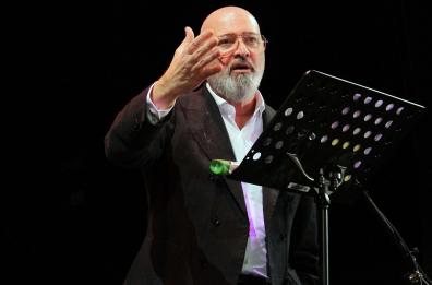 Bonaccini salta l'incontro a Taranto: «Non rottamo nessuno». Emiliano: «Vinca Bonaccini e Schlein sia la sua vice»