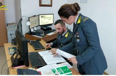 Foggia, l'ingegnere fa il furbo col fisco: evasione per 210mila euro