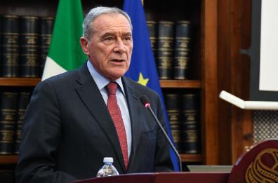Torricella, Pietro Grasso presenta il libro «Il mio amico Giovanni Falcone»
