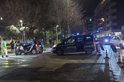 Lecce, donna investita per strada da una Smart: è in codice rosso