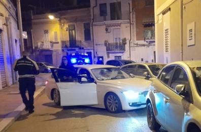 Foggia, ubriaco si schianta contro due auto in sosta