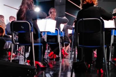 «Red shoes woman orchestra», a Rutigliano concerto di solidarietà
